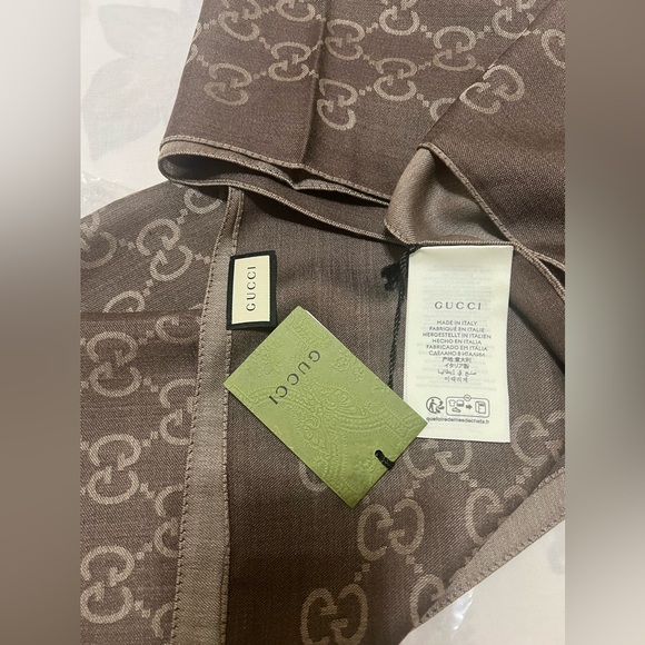 GUCCI WOOL & SILK SCARF - Picture 4 of 14